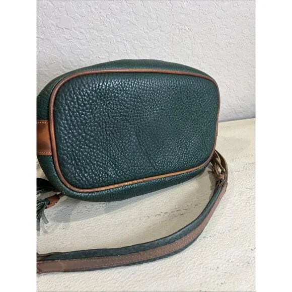 Vintage Dooney & Bourke Green All Weather Pebbled Leather Drawstring Bucket Bag - Picture 7 of 16